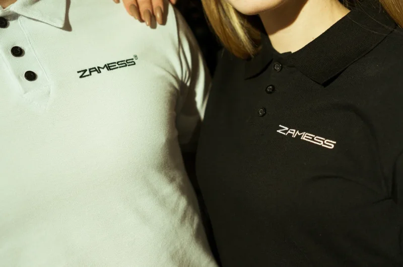 Идеальные сочетания: с чем носить футболку-поло?